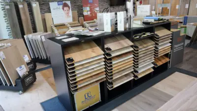 Parkett-Wagner-Laminat-Austellung